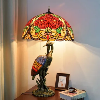 Europæisk Stil Retro Kreativ Farvet Glas Stue Restaurant Hotel Rose Dekoration Stort Bord Lampe Kran Kunstneriske Lampe