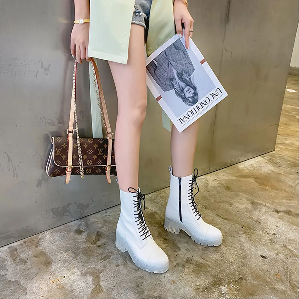 Den nye 2020-Martens Forår og Efterår Tyndt læder ankel støvler er alsidige med hvid krystal nederst i midten støvler