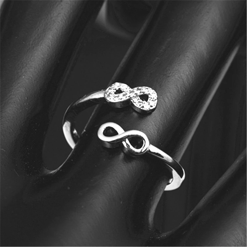 Fashionable Populære Sølv Farve Kvindelige Ring Temperament Kvindelige Kærlighed 8 Ord Indlagt Zircon Hånd Smykker
