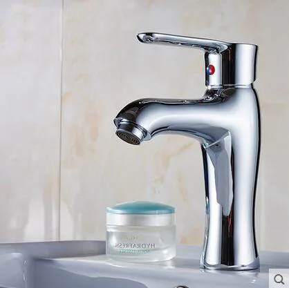 Badeværelse håndvask håndvask armatur mixer, Toilet forkromet vask vandhane, Enkelt hul messing håndvask armatur varme og kolde